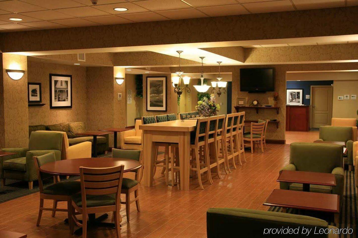 Hotel Hampton Morehead